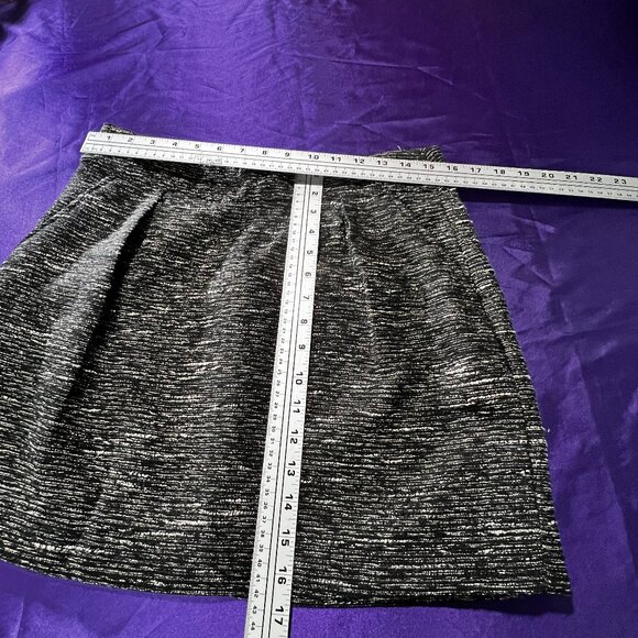 📌Loft Easy to Combine Mini Skirt Black and White with some Silver Sparkle - Picture 7 of 13